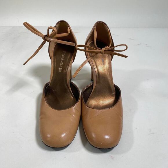 Vintage tan leather lace up heels - Picture 3 of 8